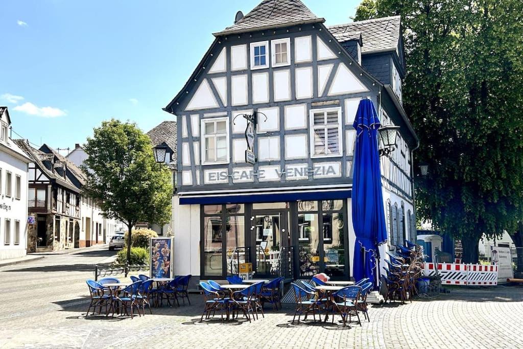 Tiny Apartment With Spacious Terrace On The Rhine 新维德 外观 照片